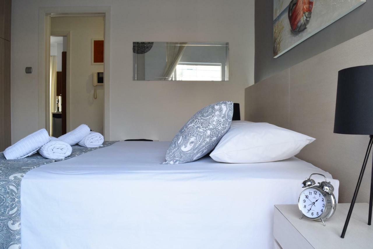 Poseidon By Heloni Apartments Piraeus Exterior photo